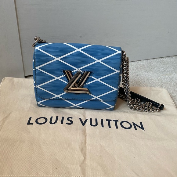 **LOUIS VUITTON TWIST PM BAG** - Picture 2 of 15